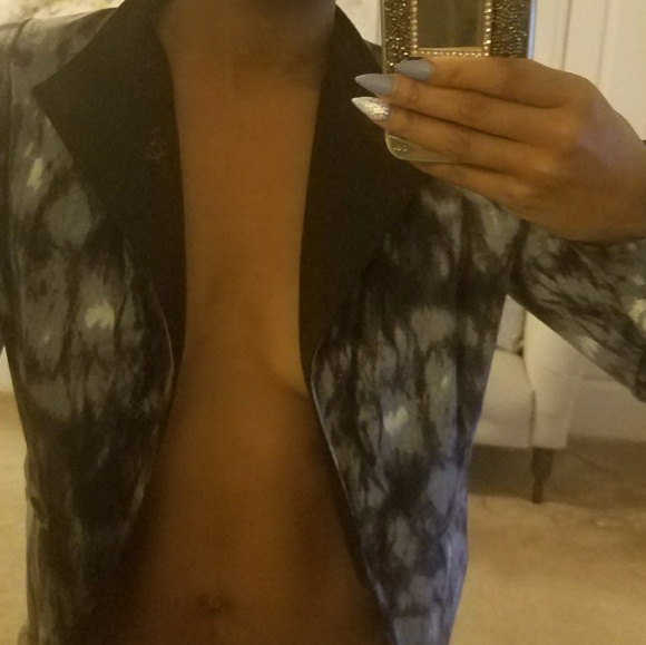 Kardashian Kollection jacket - Picture 3 of 3